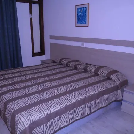 Agrino Apartahotel 3*