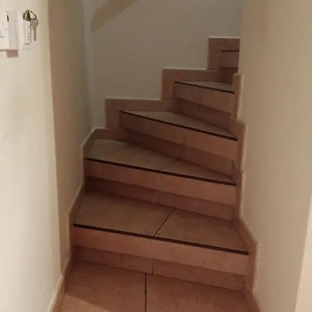 Agrino Apartahotel