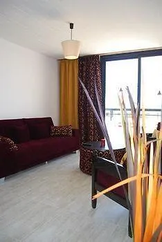Agrino Apartahotel